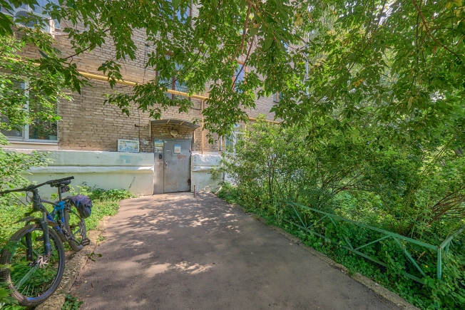 Купить трехкомнатную квартиру на вторичке в Рязани. Вариант № 3218429, 14, площадь -  квм, цена 3550000 рублей