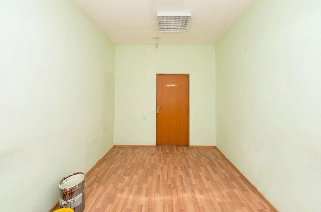 Снять коммерческую недвижимость в Тобольске. Вариант № 1566, 3, площадь -  квм, цена 100000 рублей