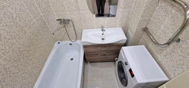 Купить двухкомнатную квартиру в Вологодской области. Вариант № 8163823, 5, площадь -  квм, цена 6300000 рублей