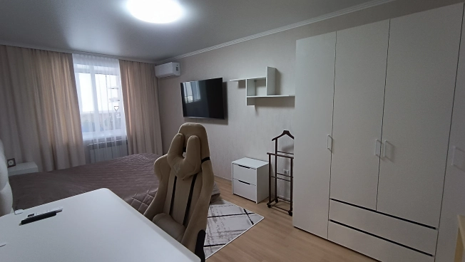 Снять квартиру в Тобольске. Вариант № 1732547, 10, площадь -  квм, цена 70000 рублей