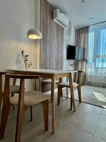 Купить двухкомнатную квартиру на улице Ярославская в Краснодаре. Вариант № 5921652, 3, площадь -  квм, цена 10800000 рублей