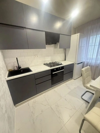 Купить двухкомнатную квартиру в Ростовской области. Вариант № 9454065, 0, площадь -  квм, цена 6000000 рублей