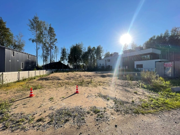 Купить земельный участок на улице 7-я линия в Ленинградской области. Вариант № 3371424, 1, площадь -  квм, цена 8800000 рублей