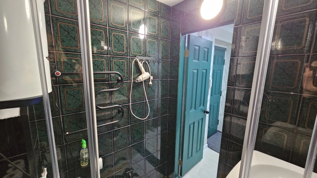 Купить квартиру в районе Ленинградский в Калининграде. Вариант № 9123177, 8, площадь -  квм, цена 5350000 рублей