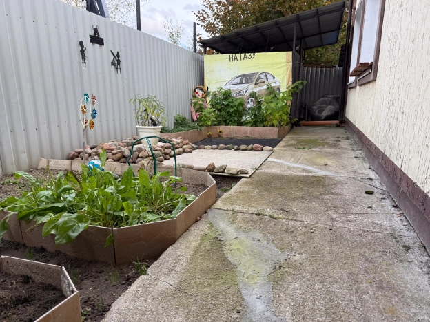 Купить дом на улице Виноградная в Калининграде. Вариант № 3059716, 4, площадь -  квм, цена 14300000 рублей