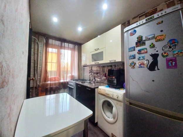 Купить трехкомнатную квартиру в Ивановской области. Вариант № 7993932, 8, площадь -  квм, цена 1400000 рублей