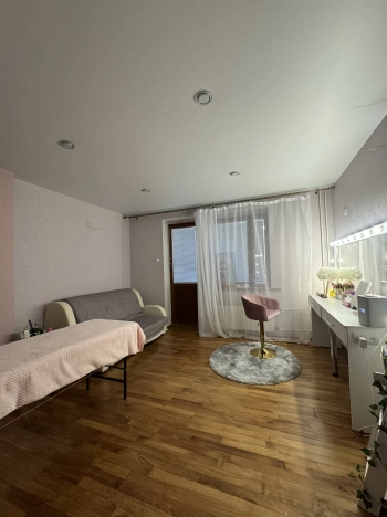 Купить четырехкомнатную квартиру в Волгограде. Вариант № 6059, 7, площадь -  квм, цена 15000000 рублей