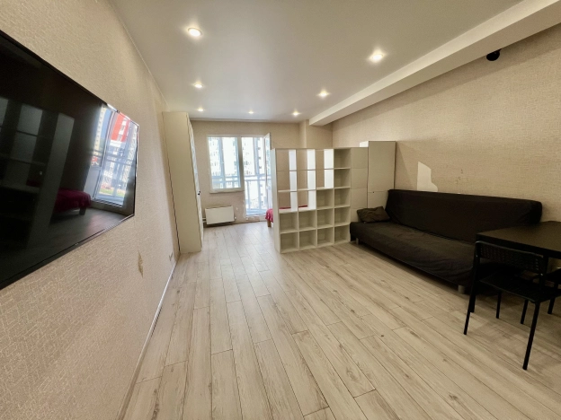 Купить Студию на вторичке на улице Сургутский проезд в Московской области. Вариант № 2075697, 5, площадь - квм, цена 6250000 рублей