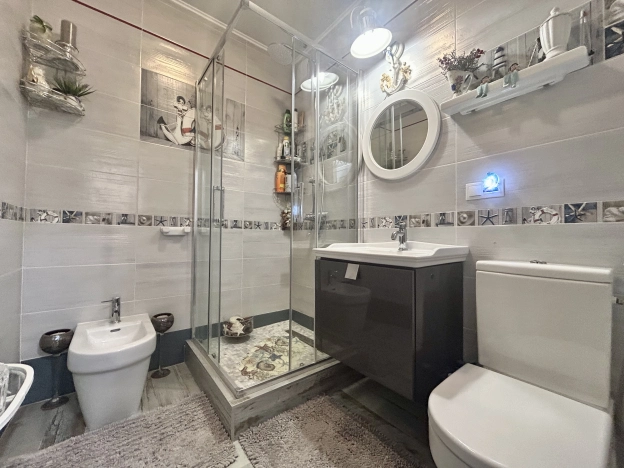 Купить однокомнатную квартиру в Калининградской области. Вариант № 10073881, 20, площадь -  квм, цена 19500000 рублей