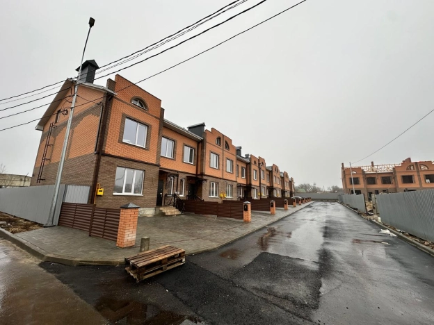 Купить дом на улице Мечникова в Элисте. Вариант № 20536, 13, площадь -  квм, цена 10400000 рублей