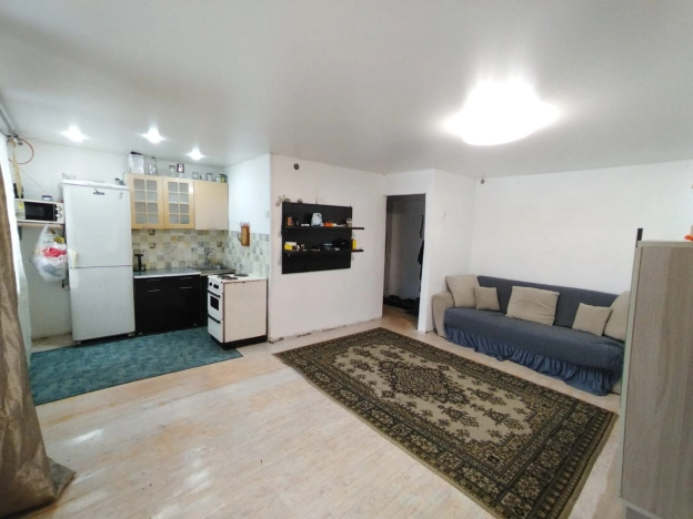 Купить квартиру на улице Лесная в Алтайском крае. Вариант № 9315683, 8, площадь -  квм, цена 2500000 рублей