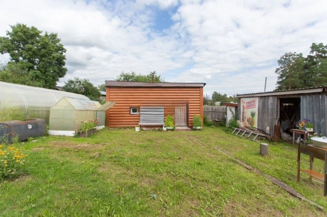 Купить дом в Микрорайоне Восточный, Тобольск в Тобольске. Вариант № 20763, 3, площадь -  квм, цена 3000000 рублей