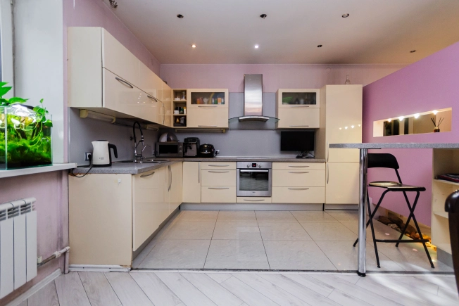 Купить дом на улице Соловьиная в Санкт-Петербурге. Вариант № 31008, 4, площадь - квм, цена 36000000 рублей