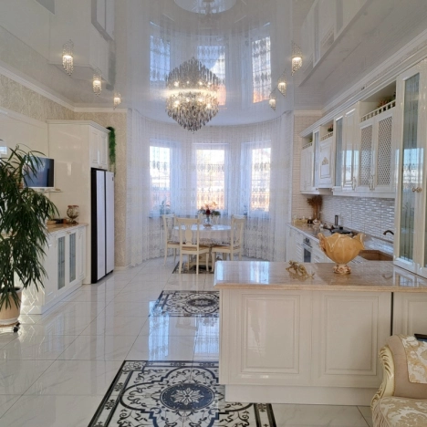 Купить дом в Омске. Вариант № 19501, 14, площадь -  квм, цена 30500000 рублей