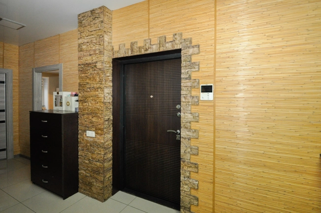 Купить трехкомнатную квартиру в Новосибирске. Вариант № 9637413, 7, площадь -  квм, цена 11500000 рублей