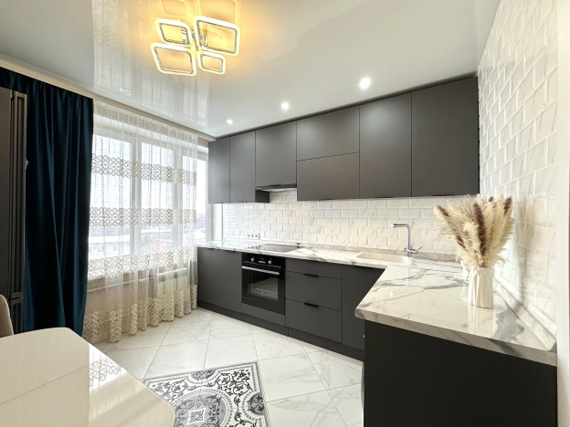 . Вариант № 5024, 13, площадь - 52 квм, цена 6890000 рублей