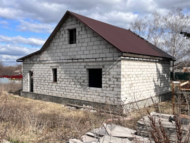 Купить дом на улице 2-й переулок Гагарина в Старом Осколе. Вариант № 32760, 1, площадь -  квм, цена 3100000 рублей