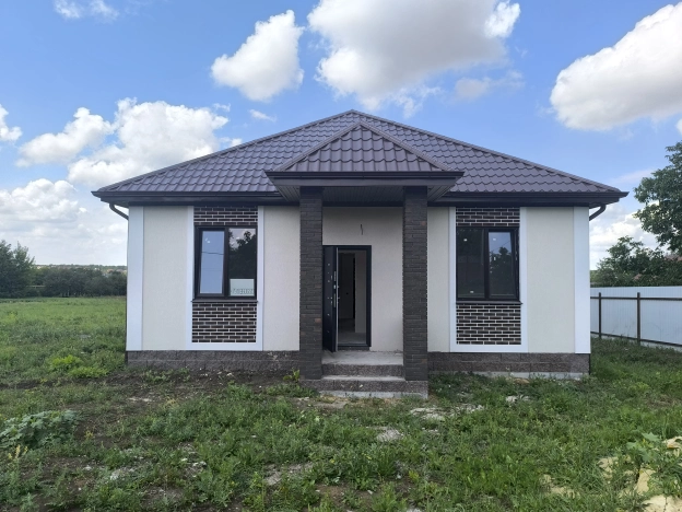 Купить дом в Курской области. Вариант № 767949, 0, площадь -  квм, цена 5800000 рублей