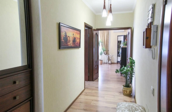 Купить квартиру в Тобольске. Вариант № 9108913, 11, площадь -  квм, цена 8600000 рублей