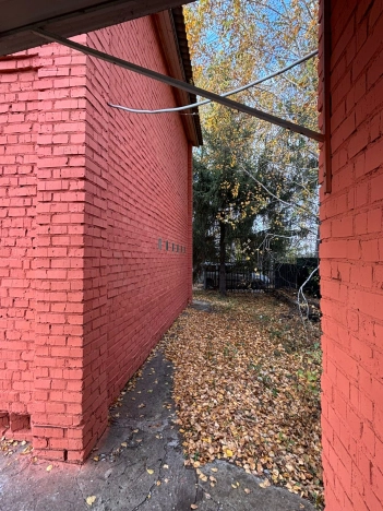 Купить дом в Микрорайоне Порт-Артур в Омске. Вариант № 5922202, 11, площадь -  квм, цена 3400000 рублей