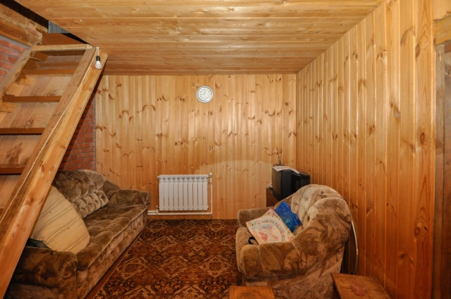 Купить дом в районе Калининский в Новосибирске. Вариант № 53972, 23, площадь -  квм, цена 4700000 рублей