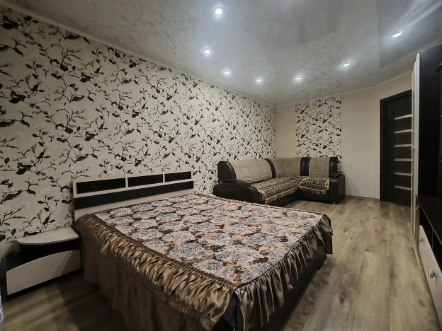 Снять однокомнатную квартиру на улице Стройкова в Рязани. Вариант № 10979988, 5, площадь - квм, цена 26000 рублей