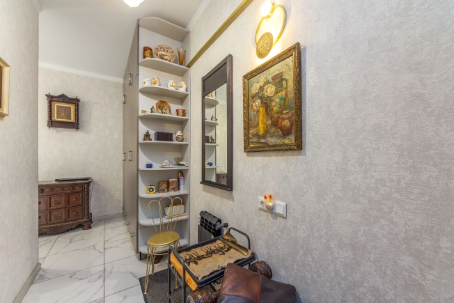 Купить двухкомнатную квартиру в районе Центральный в Калининграде. Вариант № 52852, 12, площадь -  квм, цена 12500000 рублей