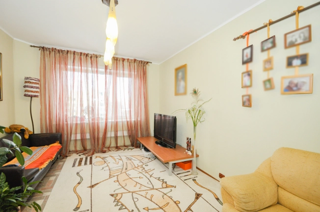 Купить четырехкомнатную квартиру в Новосибирской области. Вариант № 8922229, 1, площадь -  квм, цена 15500000 рублей