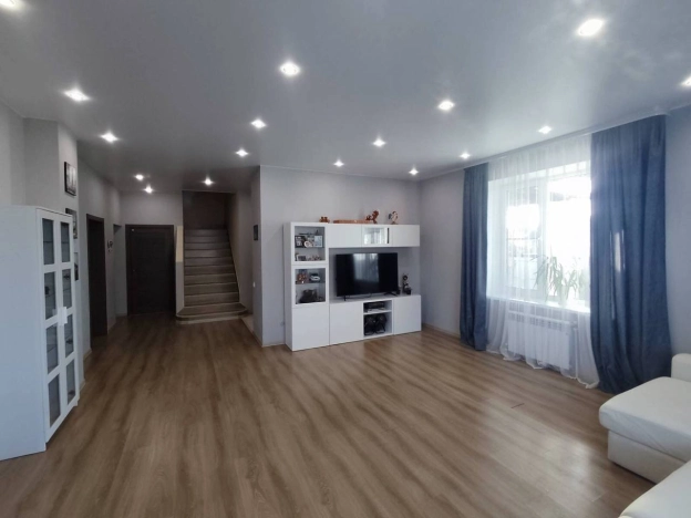 Купить дом в Москве. Вариант № 9130224, 11, площадь - квм, цена 21000000 рублей