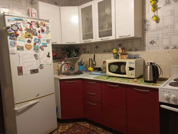 Купить трехкомнатную квартиру в Тюменской области. Вариант № 435039, 7, площадь -  квм, цена 4200000 рублей