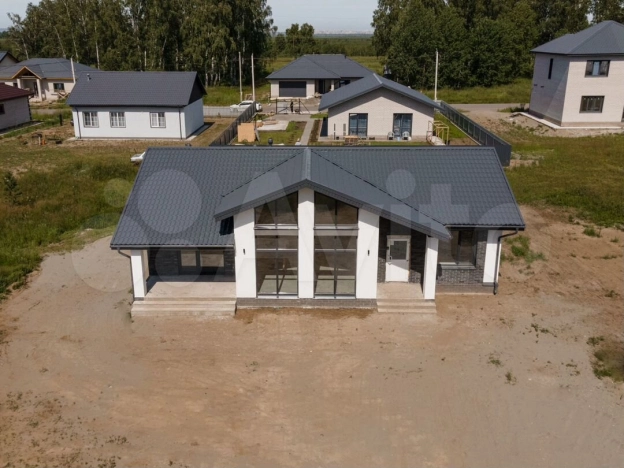 Купить дом в Барнауле. Вариант № 2466220, 1, площадь -  квм, цена 13376300 рублей