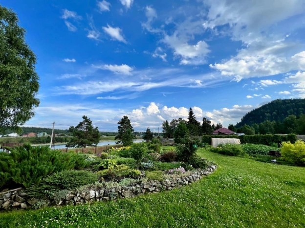 Купить дом в Алтайском крае. Вариант № 9902030, 37, площадь -  квм, цена 25000000 рублей