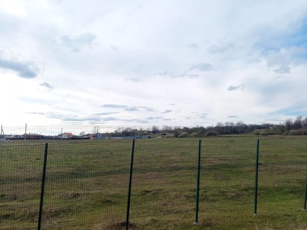 Купить земельный участок на улице 1 Мая в Нижегородской области. Вариант № 53220, 3, площадь -  квм, цена 1800000 рублей