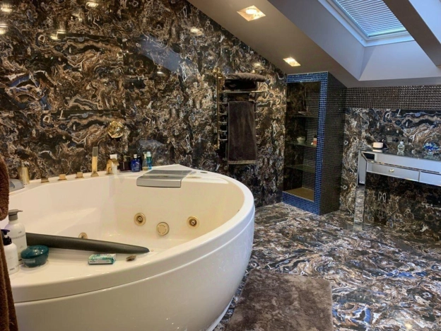 Купить дом в Москве. Вариант № 10725943, 35, площадь - квм, цена 99000000 рублей