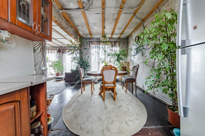 Купить дом в Санкт-Петербурге. Вариант № 8770466, 12, площадь -  квм, цена 10500000 рублей