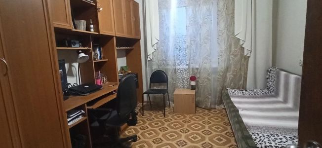 Купить трехкомнатную квартиру в Калуге. Вариант № 5581, 5, площадь -  квм, цена 5800000 рублей