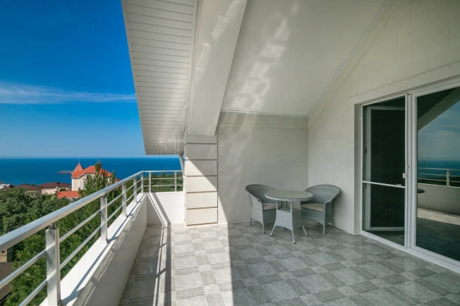 Купить дом в Севастополе. Вариант № 32104, 11, площадь -  квм, цена 67000000 рублей