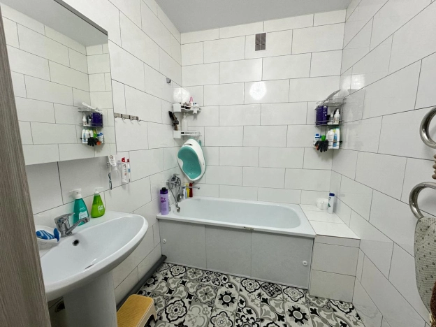 . Вариант № 551347, 8, площадь - 82 квм, цена 8300000 рублей