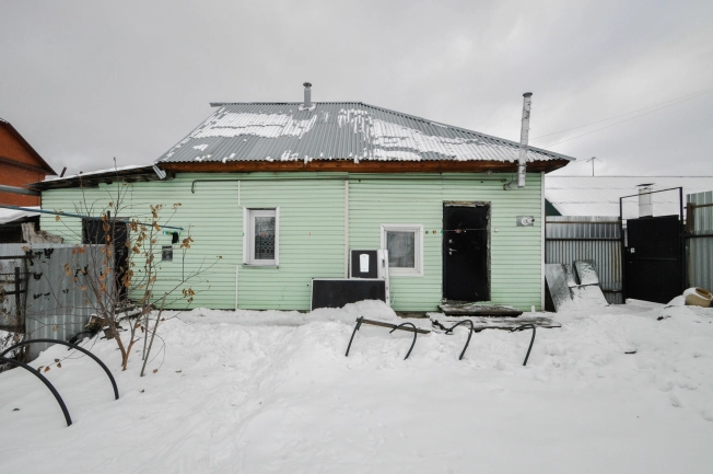 Купить дом в Новосибирске. Вариант № 10172869, 16, площадь -  квм, цена 3900000 рублей