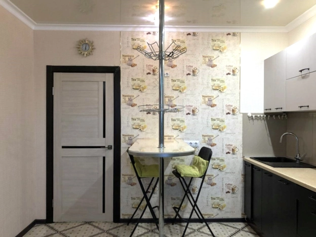 Купить однокомнатную квартиру в Омске. Вариант № 14964, 3, площадь -  квм, цена 5300000 рублей