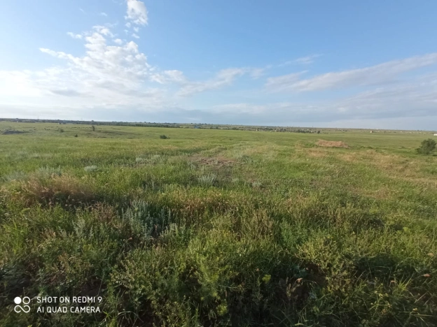 Купить земельный участок на улице Заречная в Республике Калмыкия. Вариант № 7946, 1, площадь -  квм, цена 600000 рублей