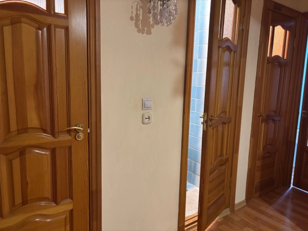 Купить трехкомнатную квартиру в Микрорайоне 8-й, Элиста в Элисте. Вариант № 13645, 12, площадь -  квм, цена 5500000 рублей