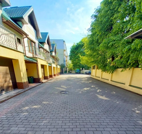 Купить таунхаус в Калининграде. Вариант № 51994, 25, площадь -  квм, цена 34500000 рублей