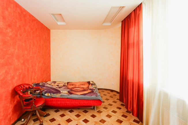 Купить дом в Микрорайоне Порт-Артур в Омске. Вариант № 56293, 16, площадь -  квм, цена 98000000 рублей