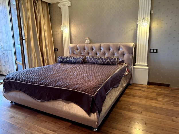 Купить двухкомнатную квартиру на улице Школьная в Калужской области. Вариант № 24706, 11, площадь -  квм, цена 14000000 рублей