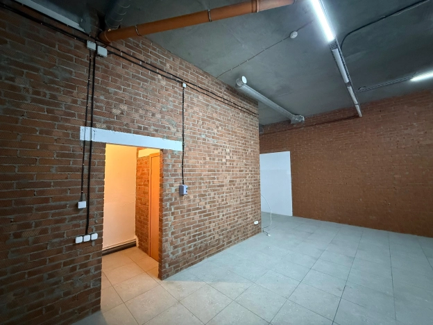 Снять коммерческую недвижимость в Новосибирске. Вариант № 9339396, 7, площадь -  квм, цена 214200 рублей