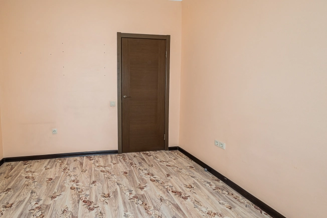 Купить четырехкомнатную квартиру в районе Октябрьский в Новосибирске. Вариант № 14625, 15, площадь -  квм, цена 13000000 рублей