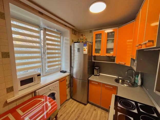 Купить двухкомнатную квартиру в Новосибирске. Вариант № 9792230, 2, площадь -  квм, цена 4250000 рублей