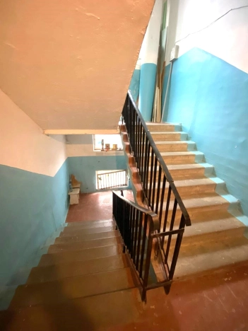 Купить двухкомнатную квартиру в Калужской области. Вариант № 9555434, 17, площадь -  квм, цена 3370000 рублей