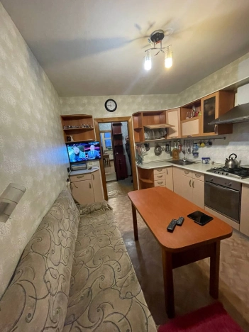 Купить двухкомнатную квартиру на улице Ангарская в Волгограде. Вариант № 33600, 1, площадь -  квм, цена 7000000 рублей